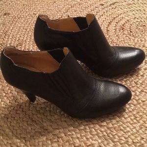 Audrey Brooks NWOT Leather Booties, 8
